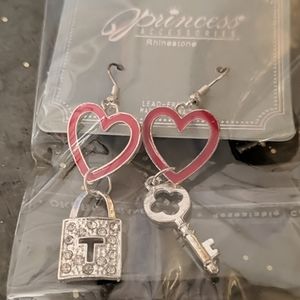 Lock and key earrings ❤️🔐